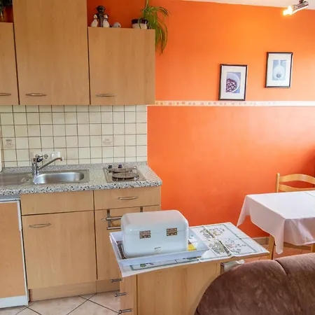 Urlaubs-appartement Am Dorfrand * Wieck